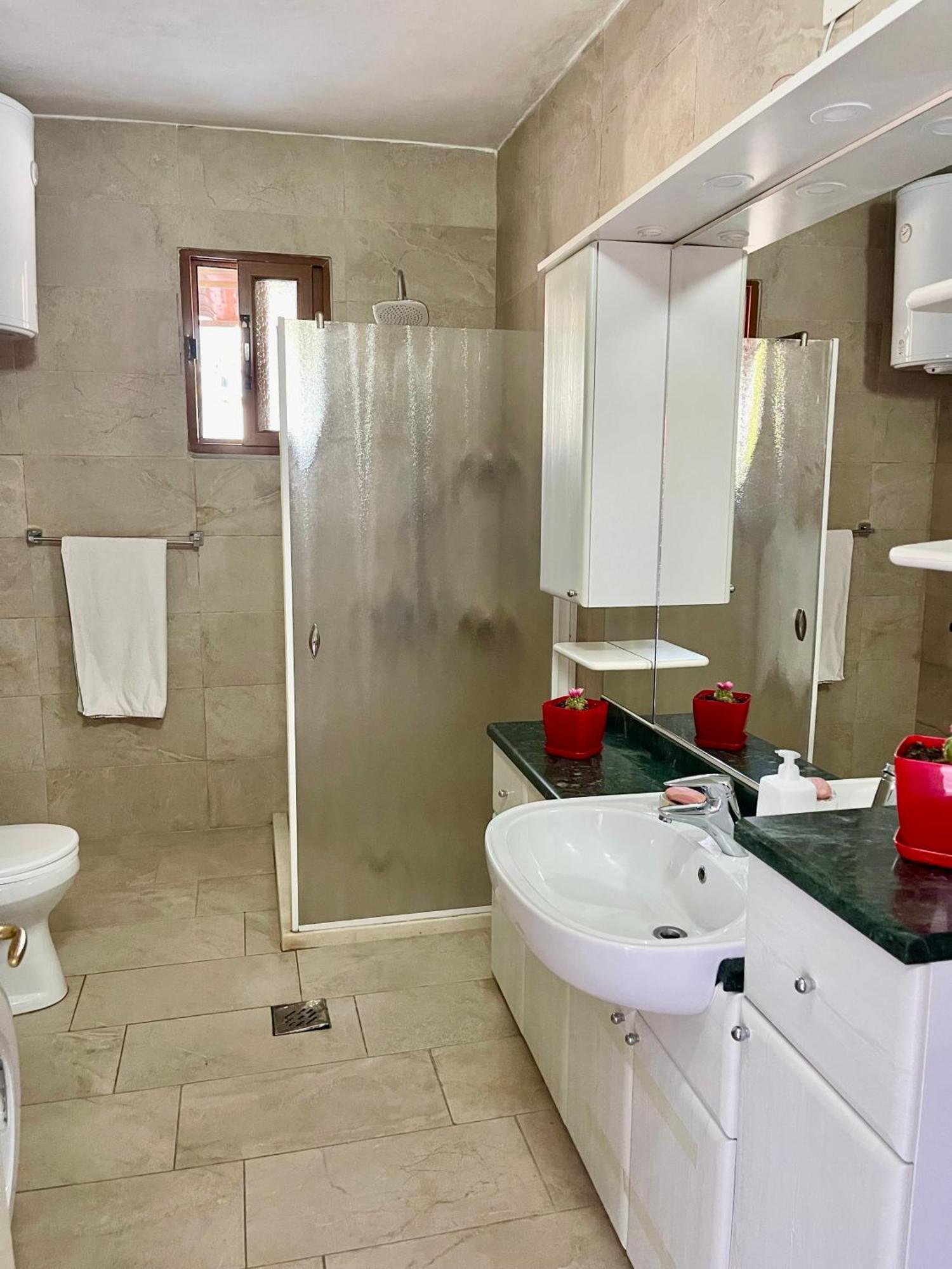 Guest House Dea Avlonya Dış mekan fotoğraf